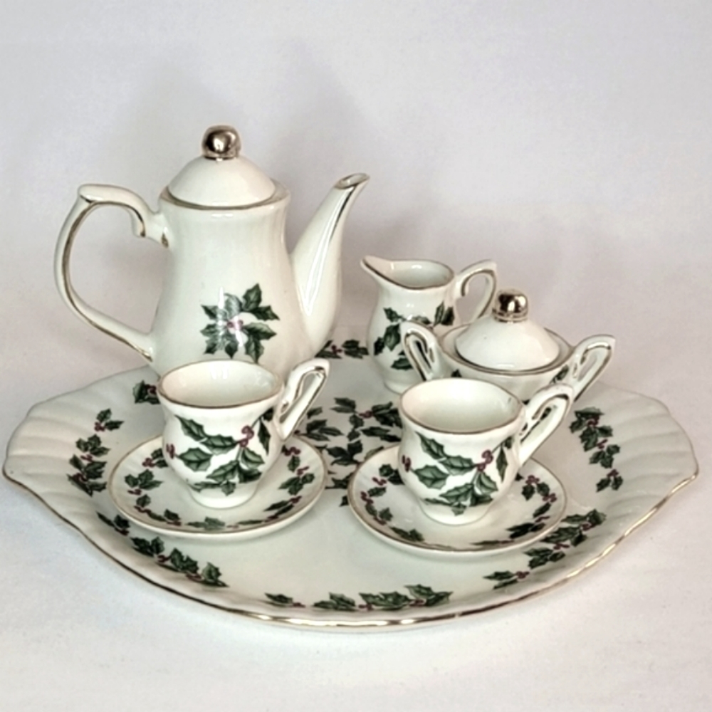 FORMALITIES BY BAUM BROS | MINIATURE HOLLY TEA SET